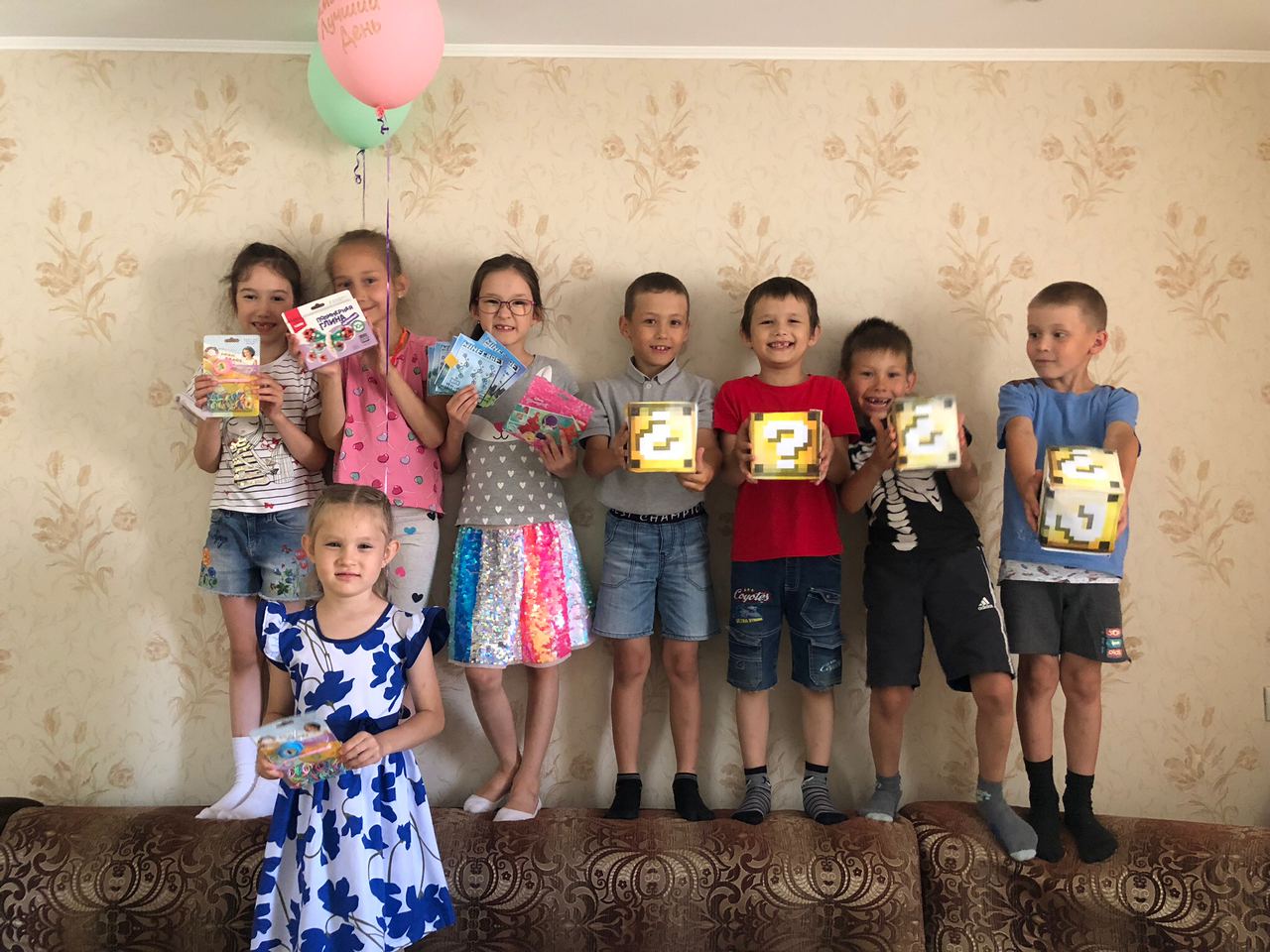 Дети на Дне Рождения в стиле Майнкрафт