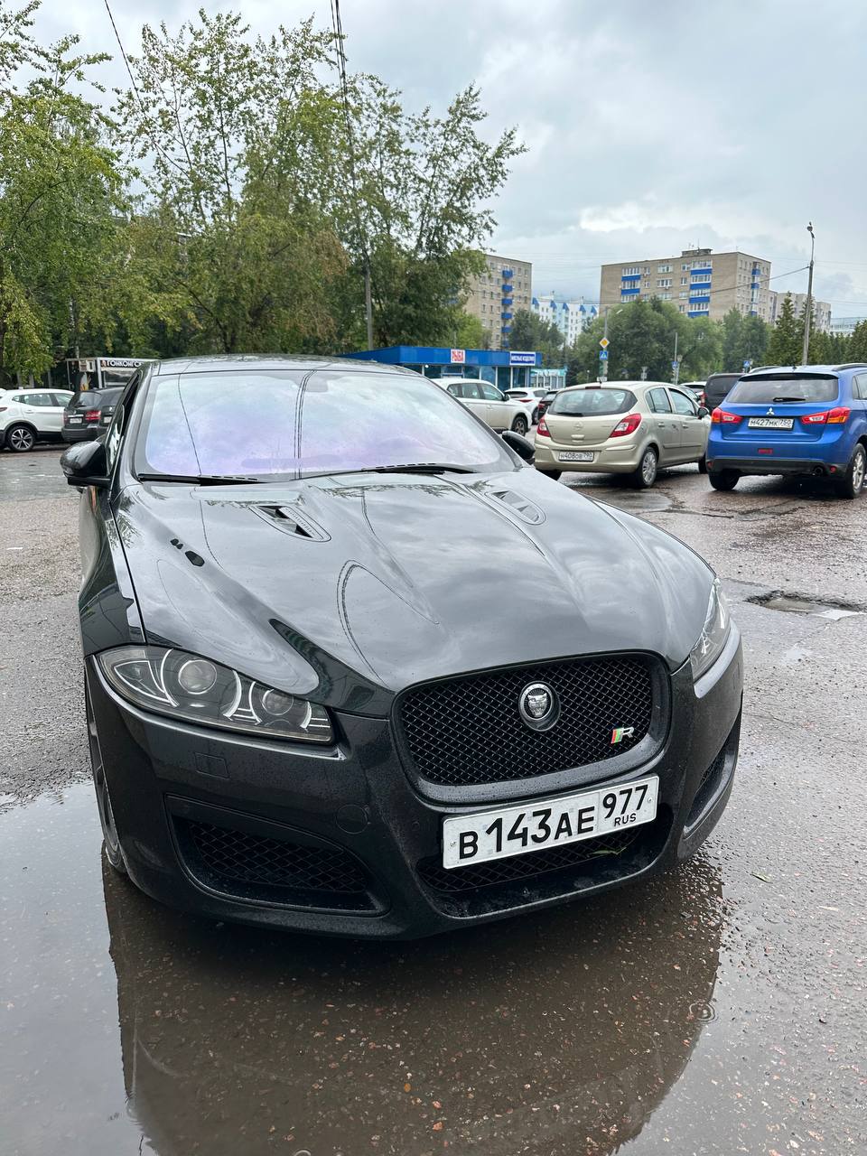 Jaguar XFR - изображение 1