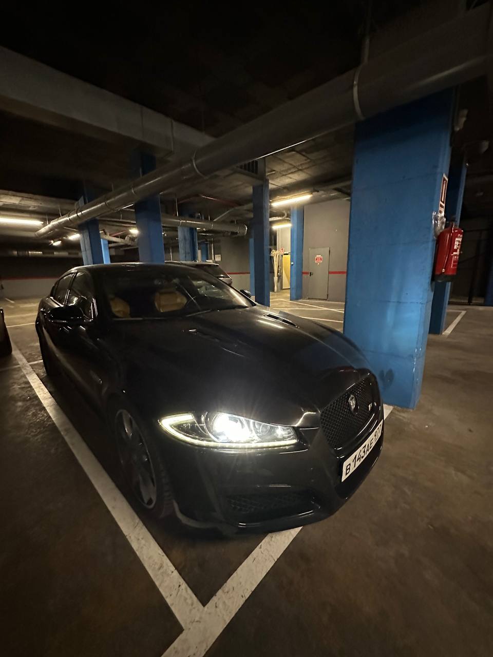 Jaguar XFR - миниатюра 6