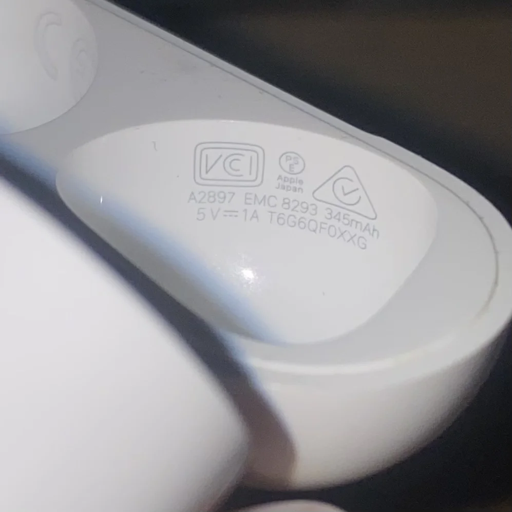 Кейс от Apple AirPods 3 - миниатюра 4