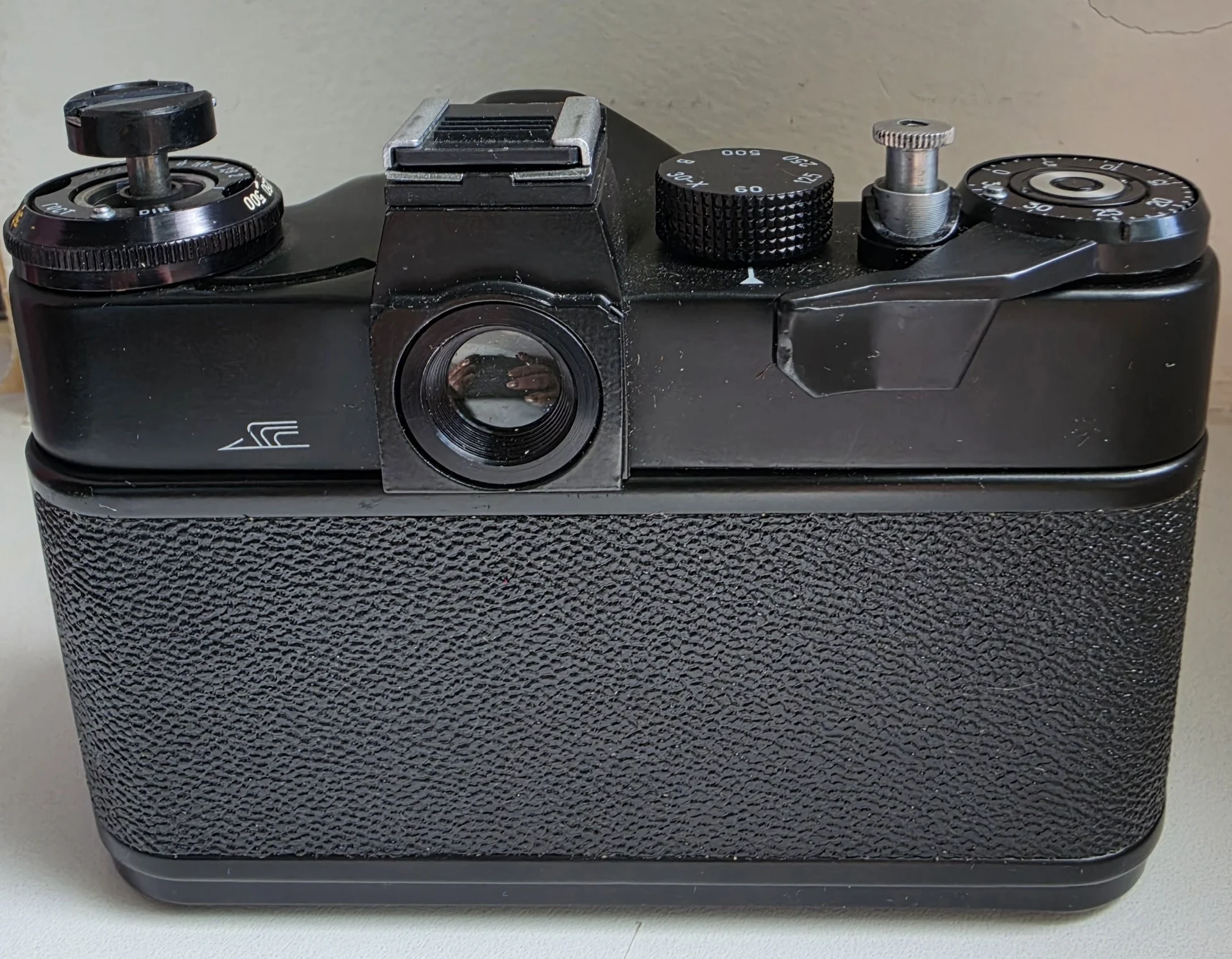 Фотоаппарат Зенит с объективом Helios-44М-4  2/58. - миниатюра 2