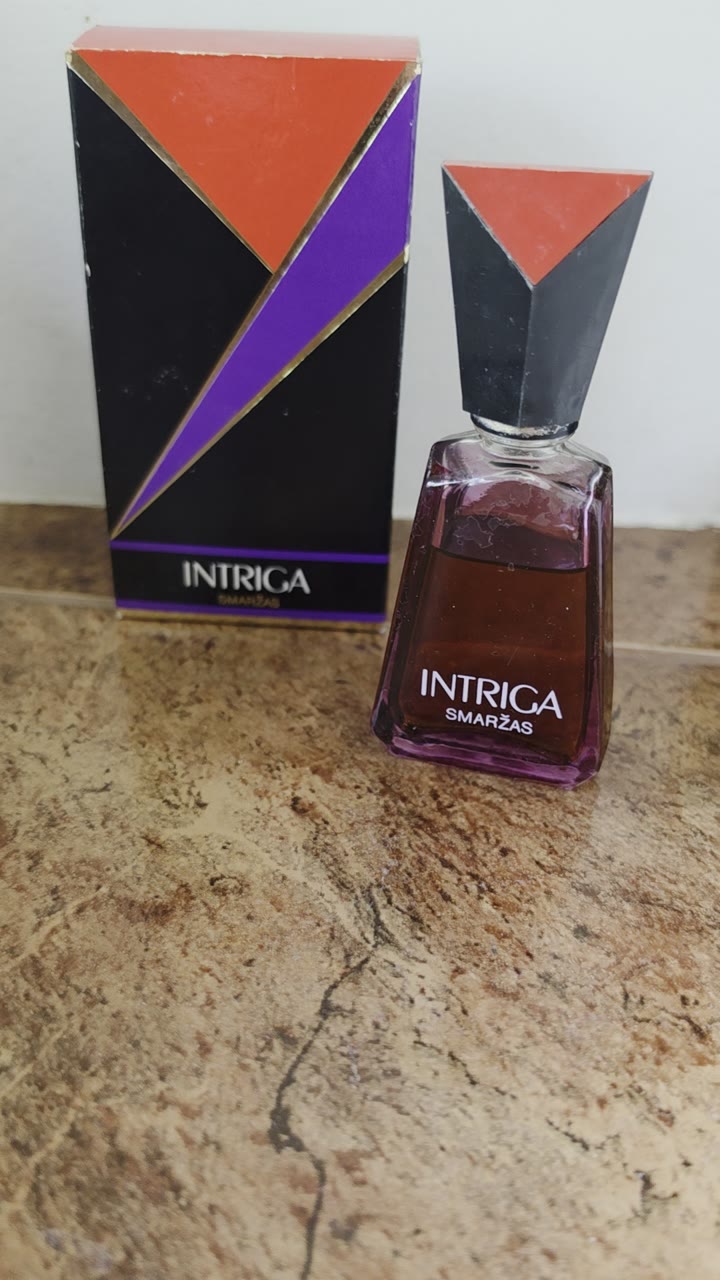 Духи Dzinters "Интрига" ,винтаж,88-90г СССР, 20мл - видео 5