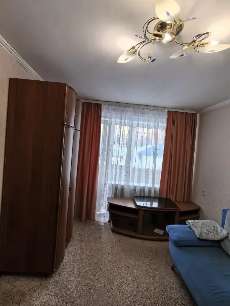 2-к квартира 46 кв.м длительно - изображение 1