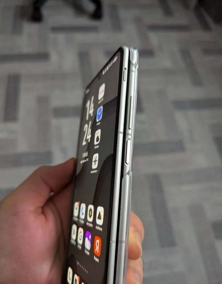 vivo X Fold3, 12/256 ГБ, SIM + eSIM - миниатюра 8