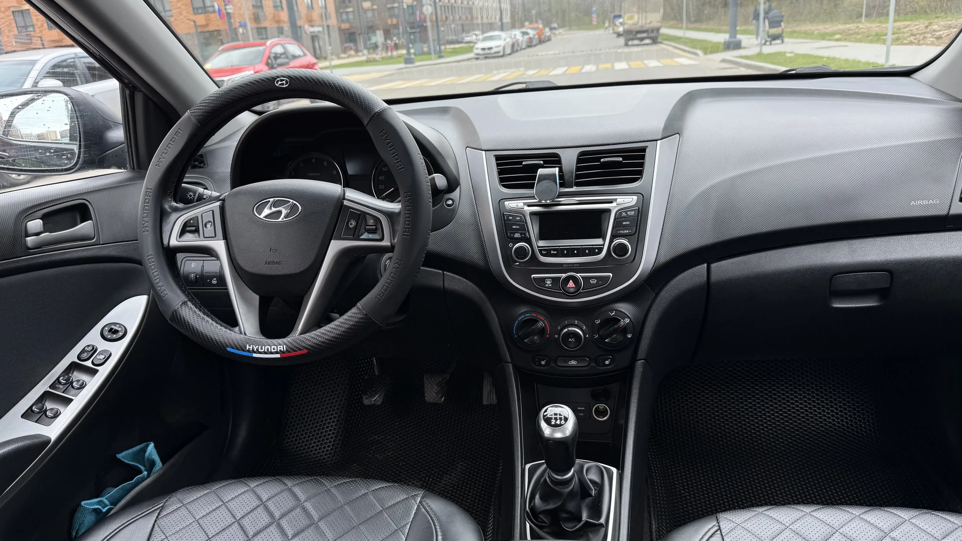 Hyundai Solaris 2014 - миниатюра 11