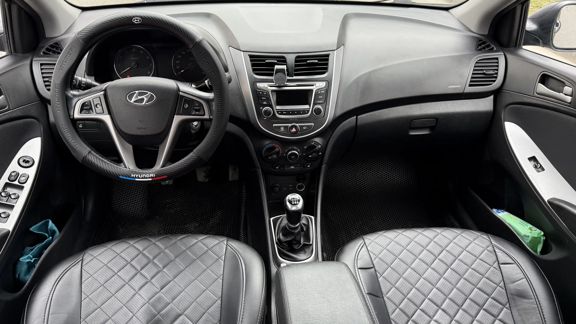Hyundai Solaris 2014 - миниатюра 12