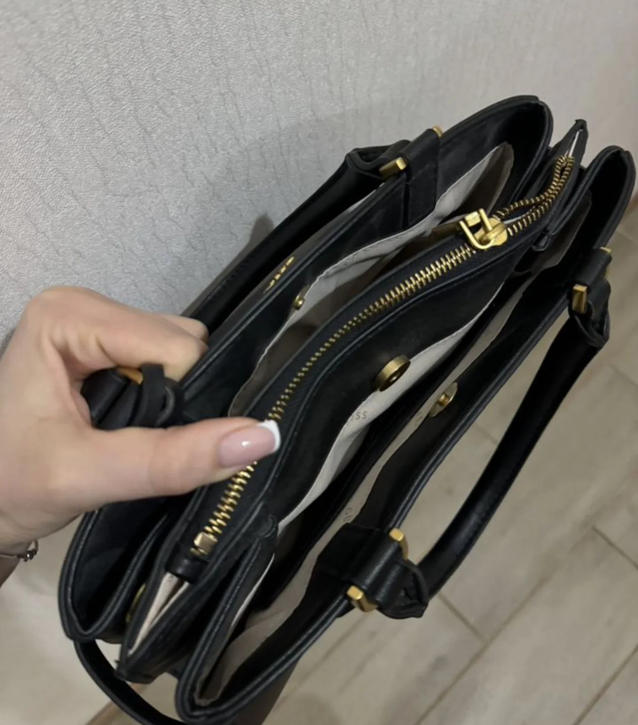 Сумка guess оригинал - миниатюра 3