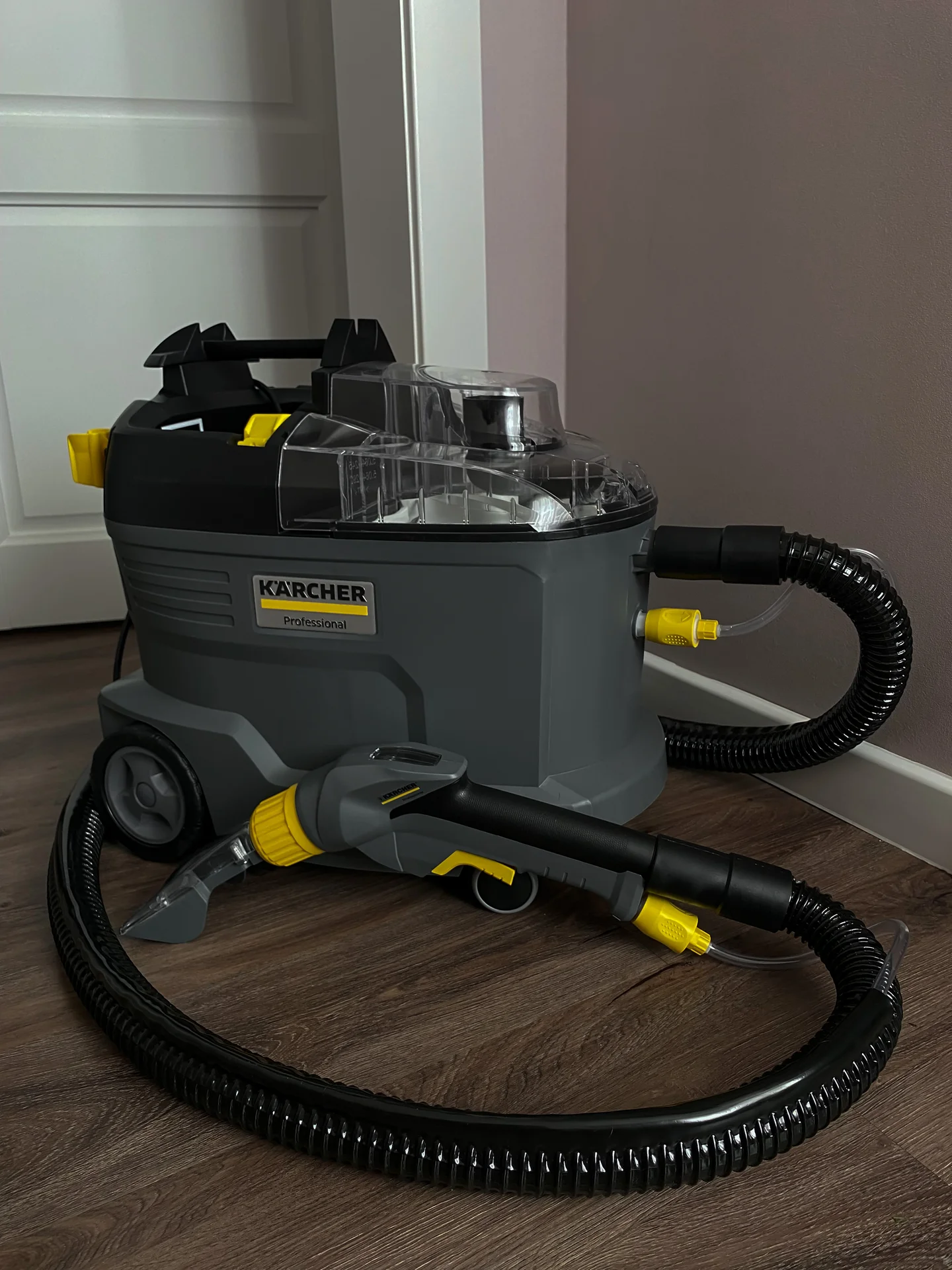 Аренда моющего пылесоса karcher - миниатюра 2