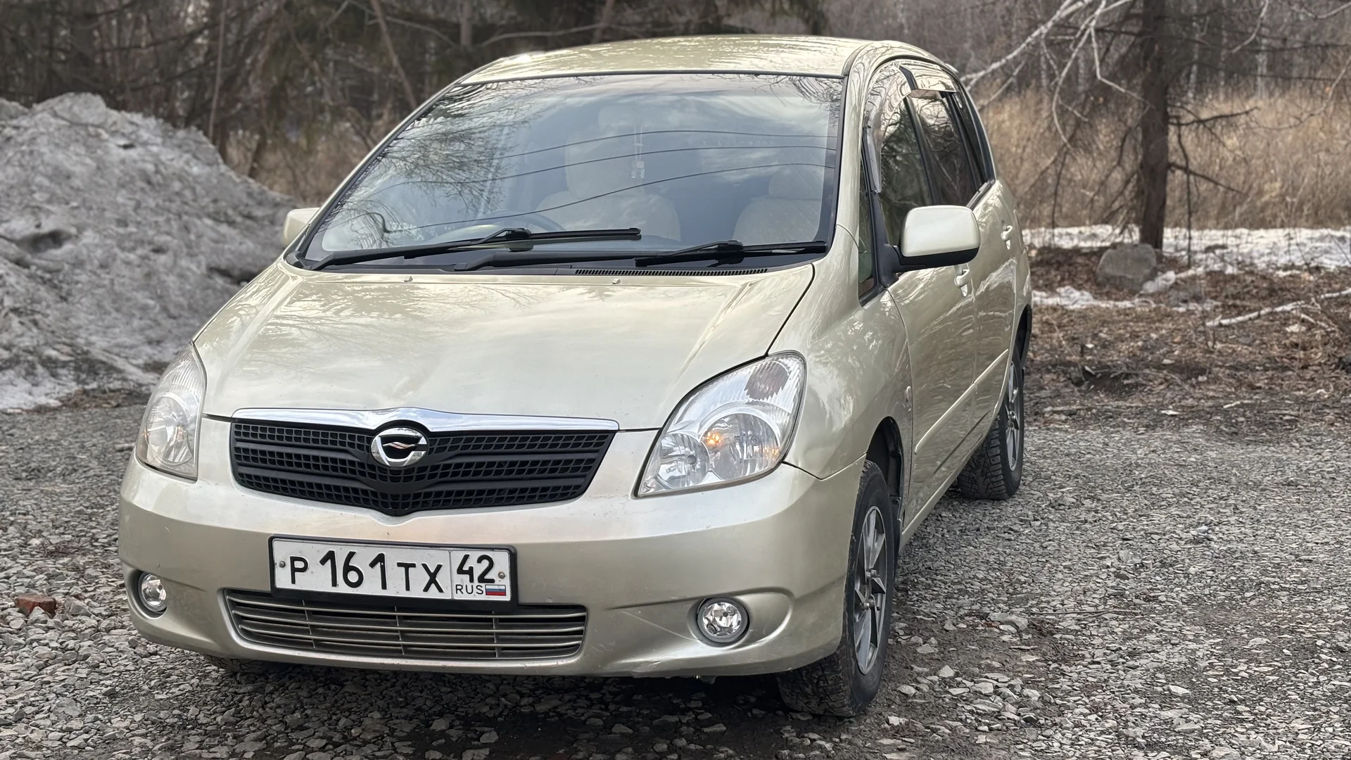 Toyota Corolla spacious - миниатюра 2