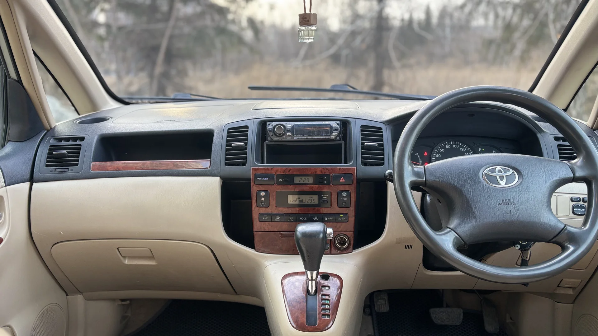 Toyota Corolla spacious - миниатюра 6