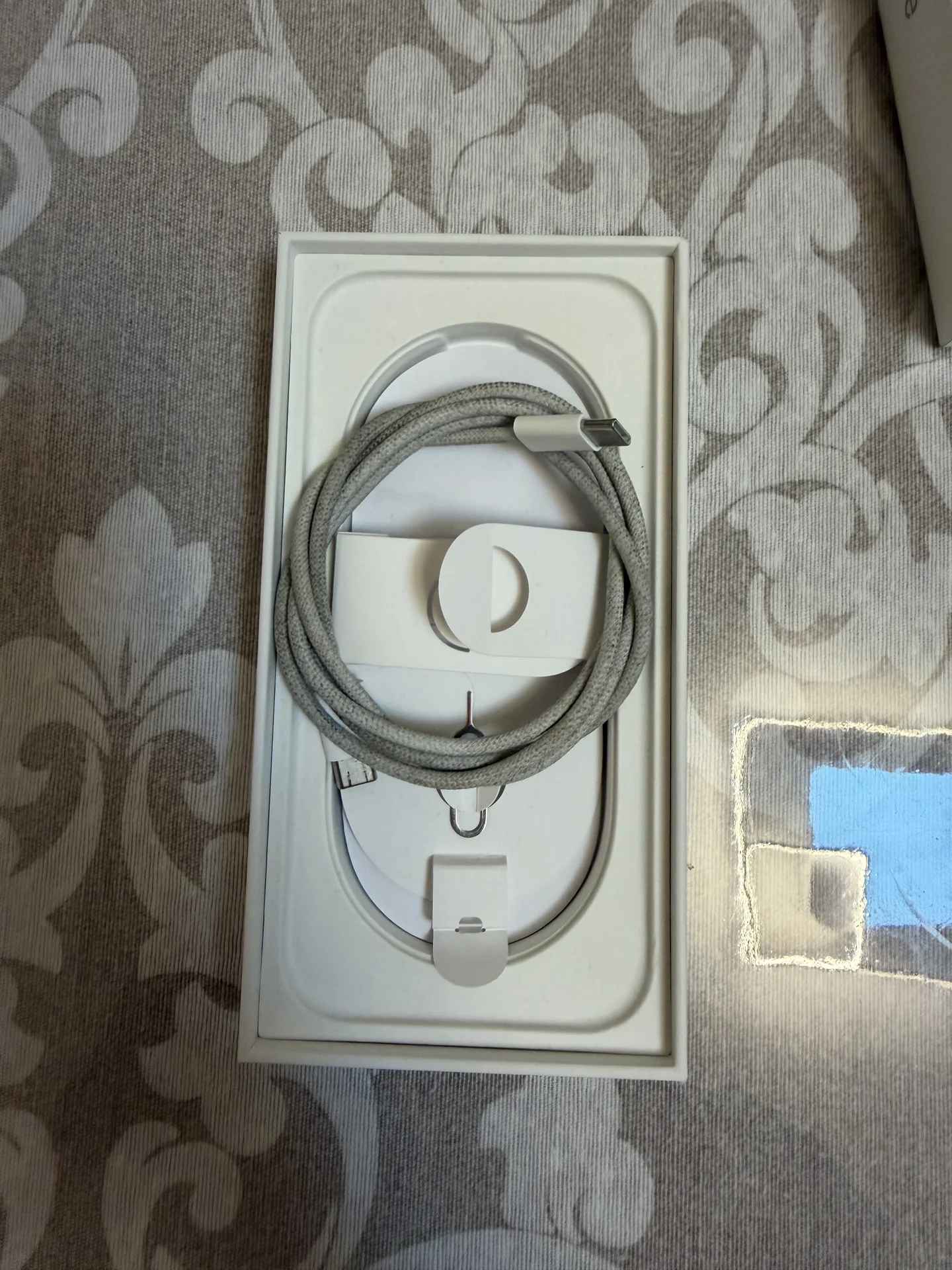 IPhone 16 pro 256gb SIM + eSIM - миниатюра 6