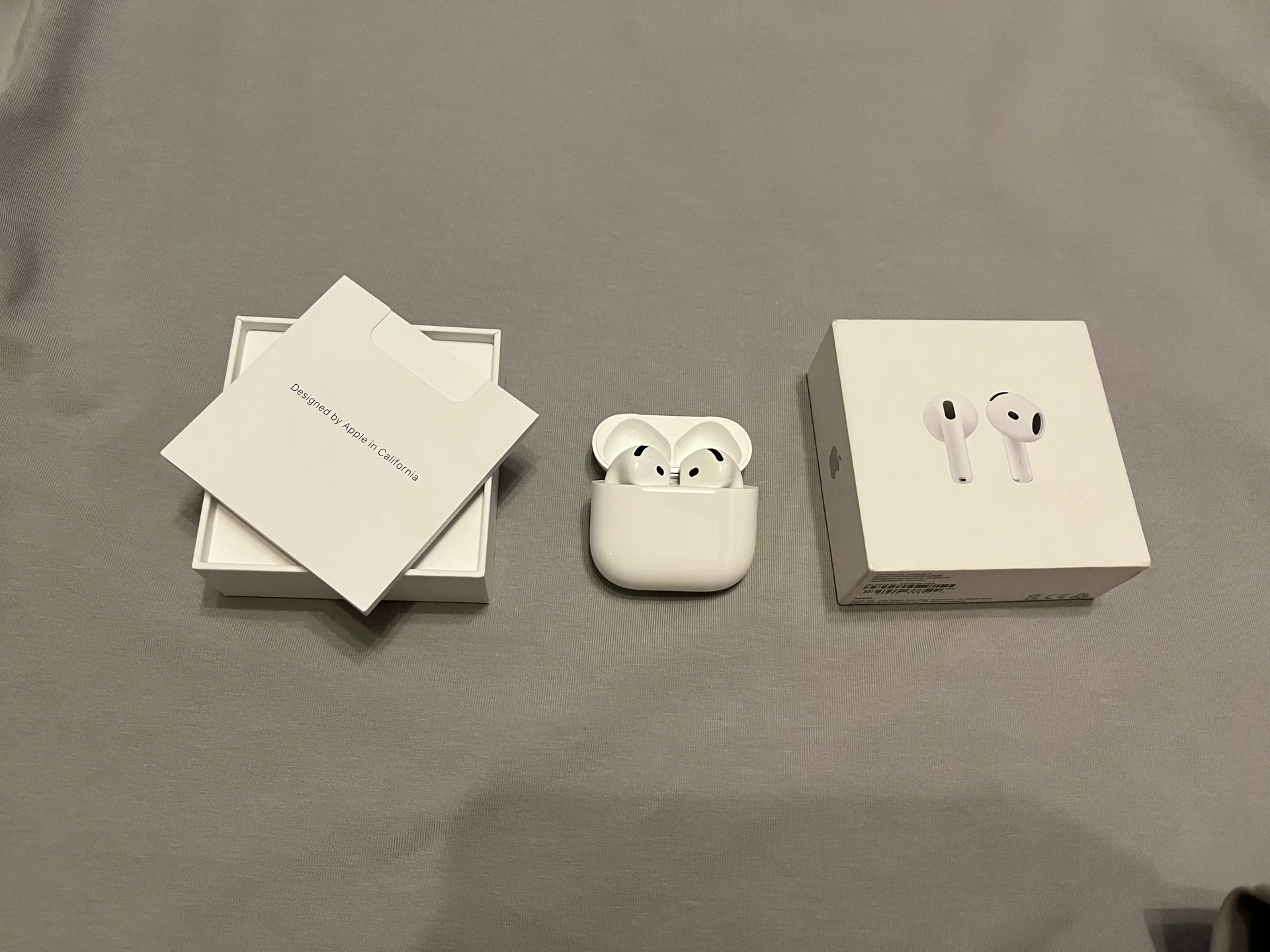 Наушники AirPods 4 - изображение 1