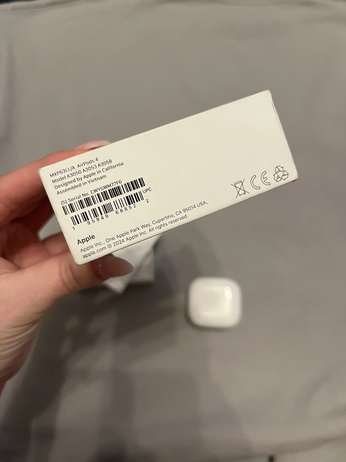 Наушники AirPods 4 - миниатюра 3