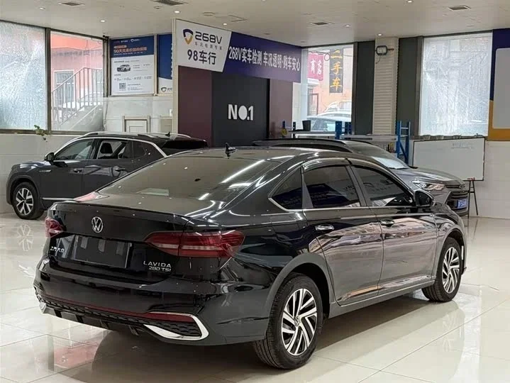 Volkswagen Lavida III Рестайлинг - миниатюра 6