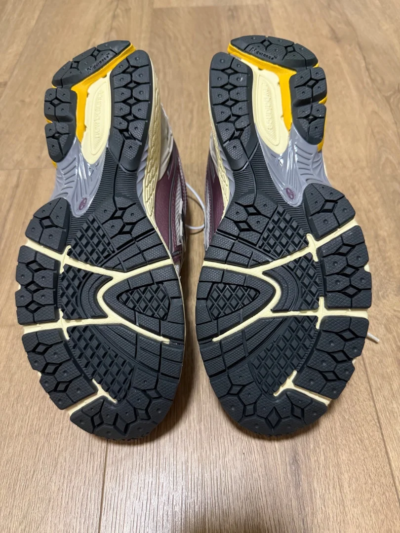 Кроссовки New Balance 1906R M1906RRA EU42 оригинал - миниатюра 3