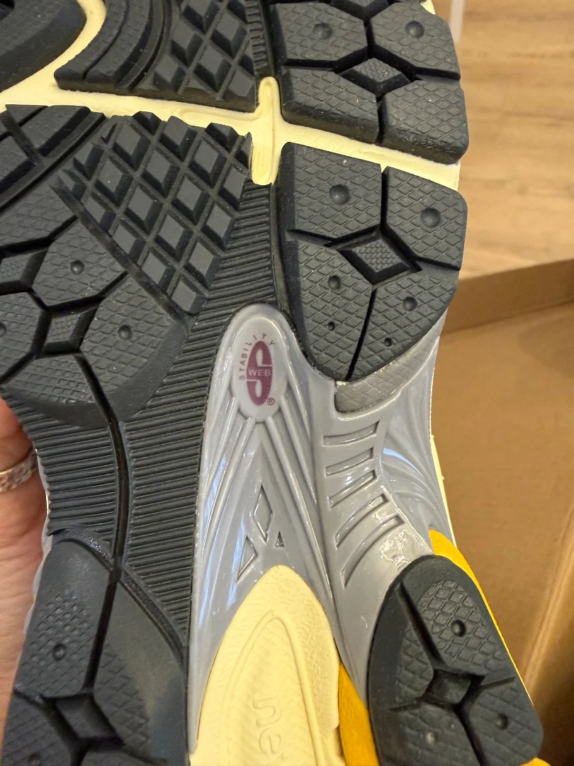 Кроссовки New Balance 1906R M1906RRA EU42 оригинал - миниатюра 6
