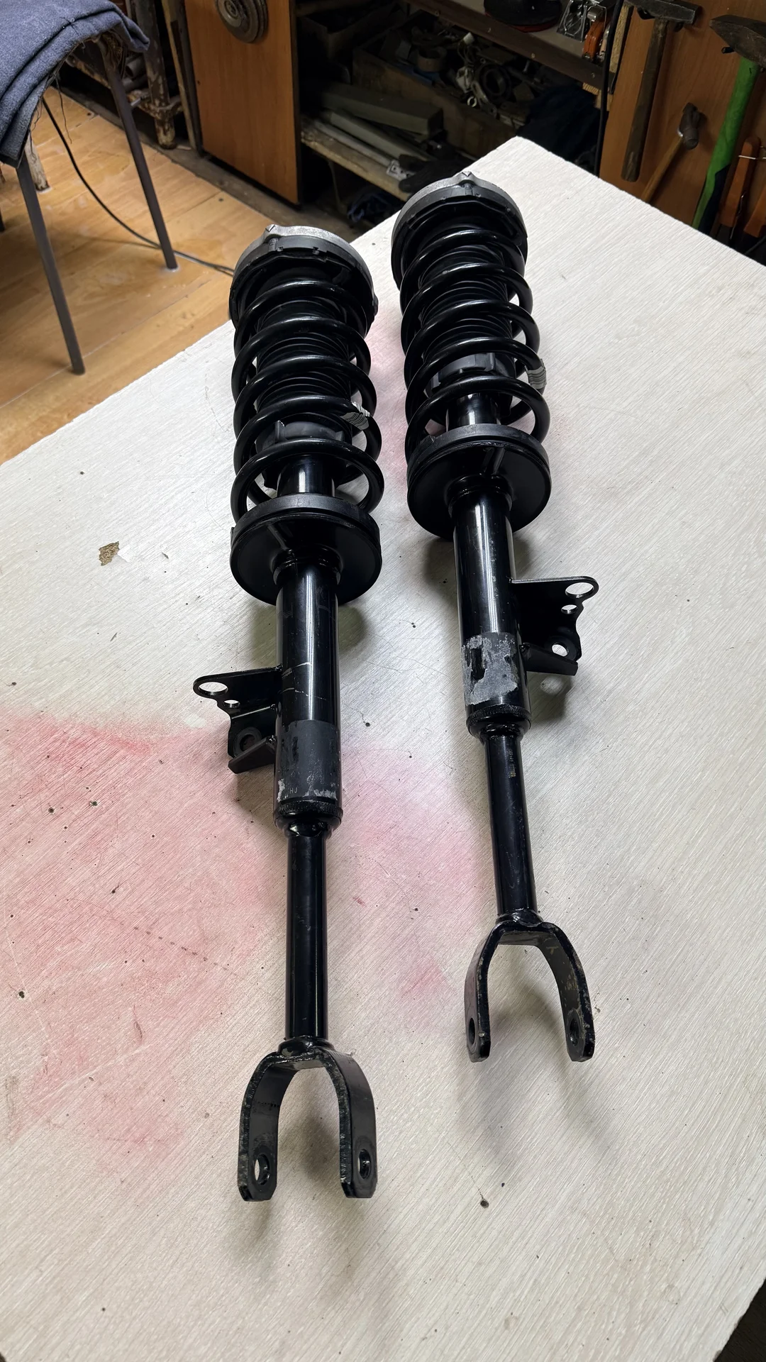 Амортизаторы передние в сборе бмв G30/G31 L/R - изображение 1