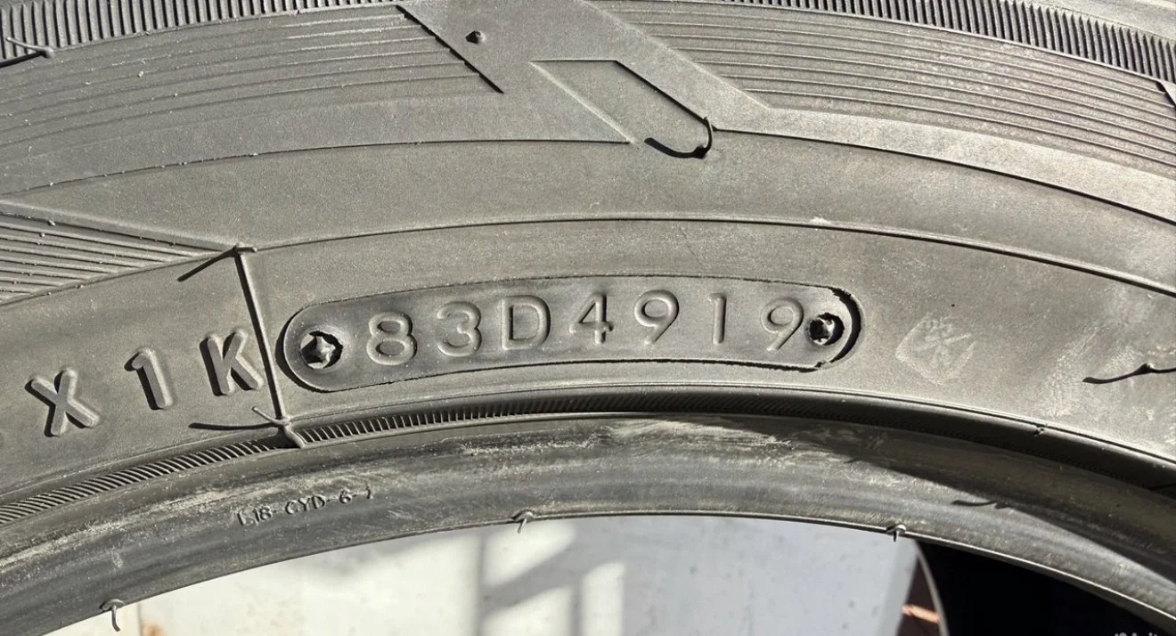 Зимние шины TOYO 245/45/18 шипы - миниатюра 7