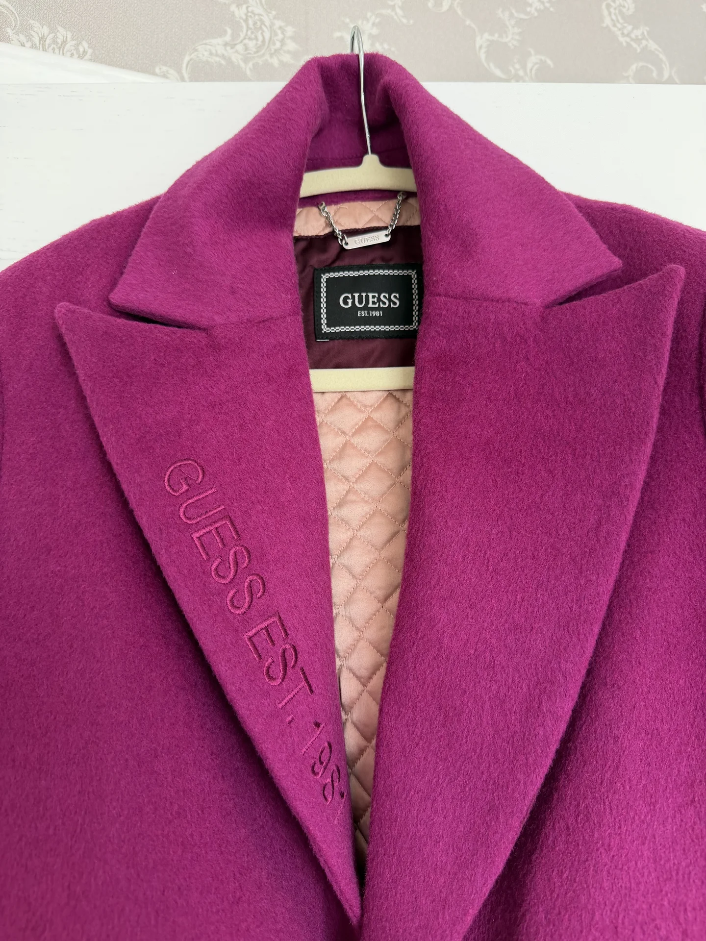 Пальто Guess размер Xs женское - изображение 1