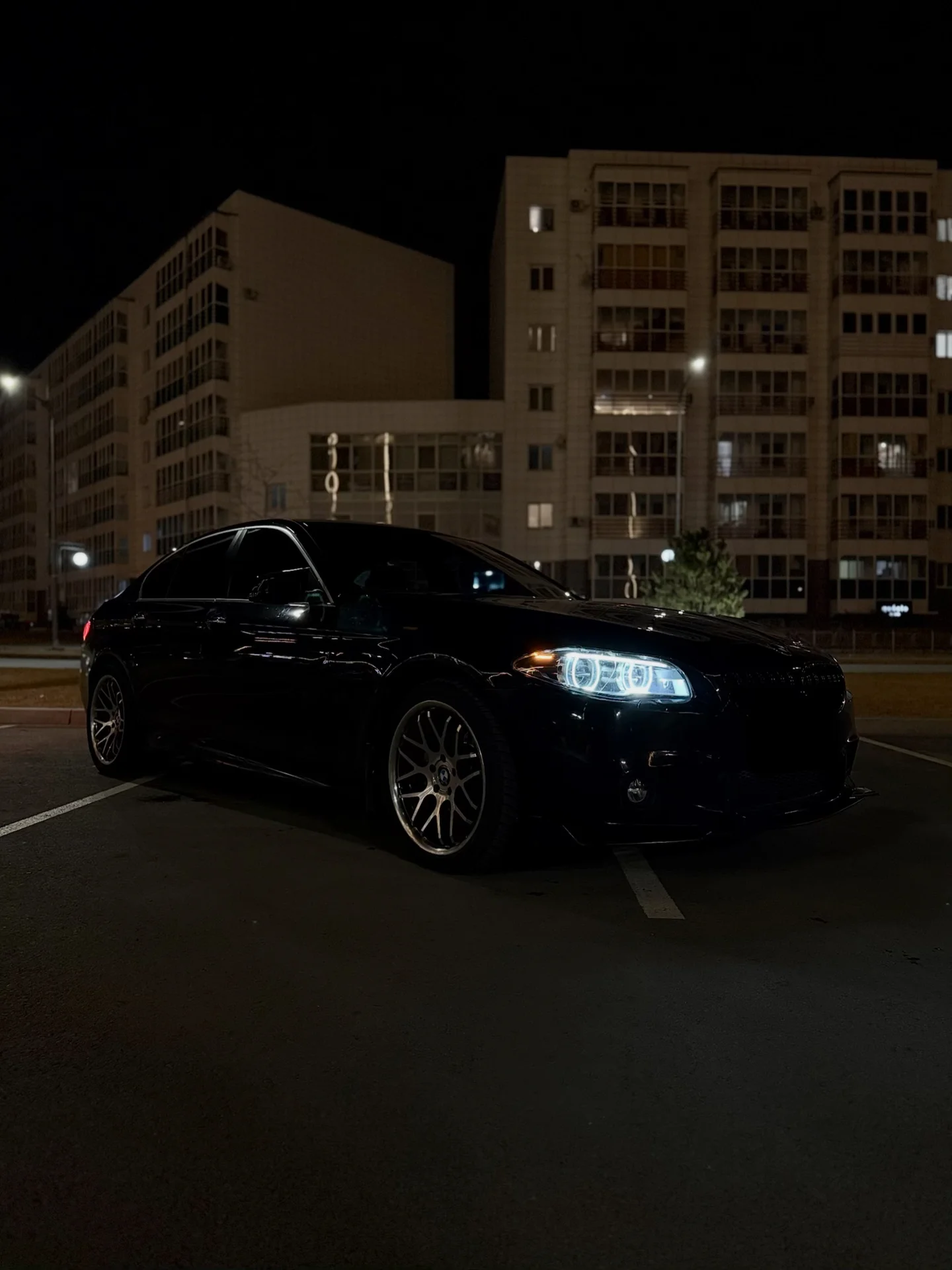 BMW 5-series - миниатюра 3