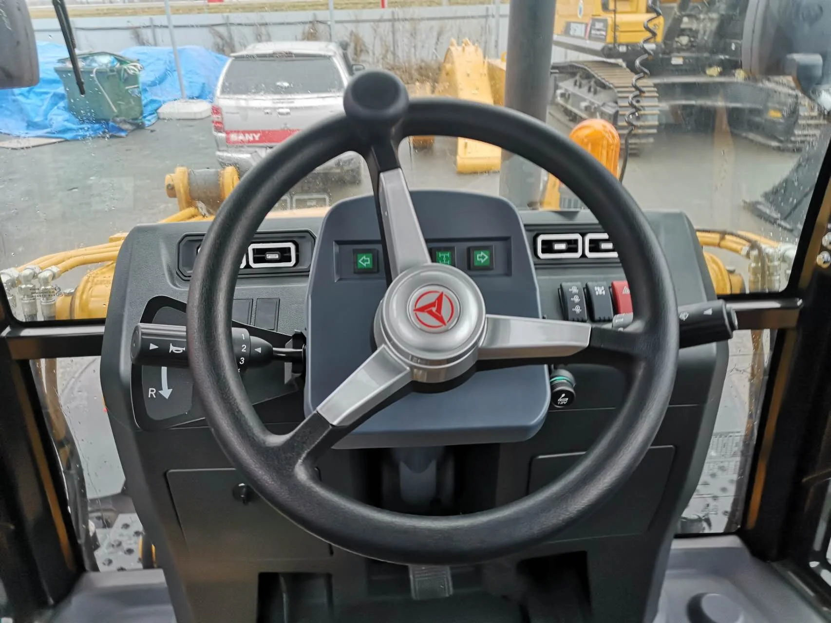 Погрузчик-Экскаватор SANY BHL105 - миниатюра 2