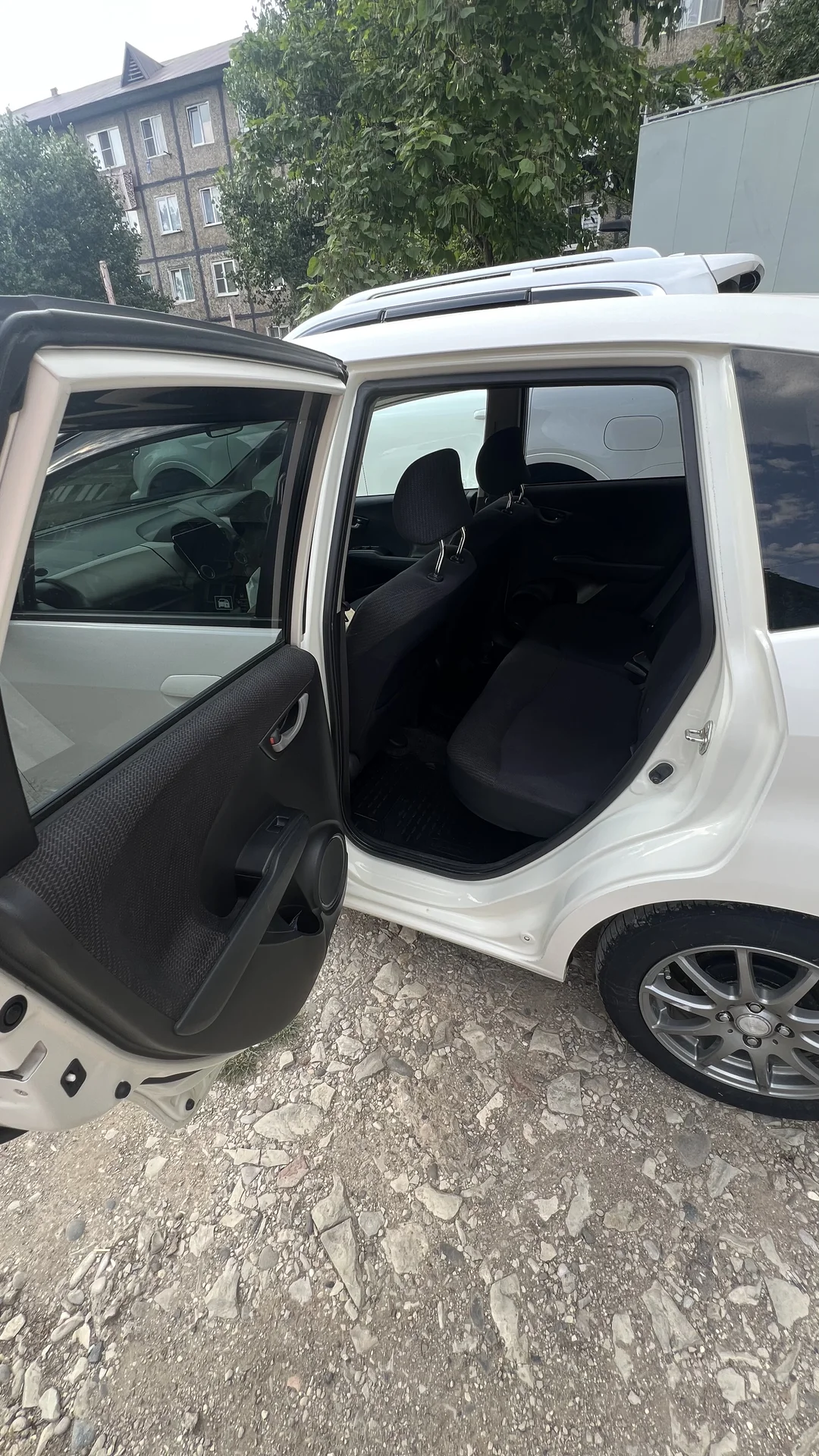 Honda Fit Hybrid - миниатюра 4