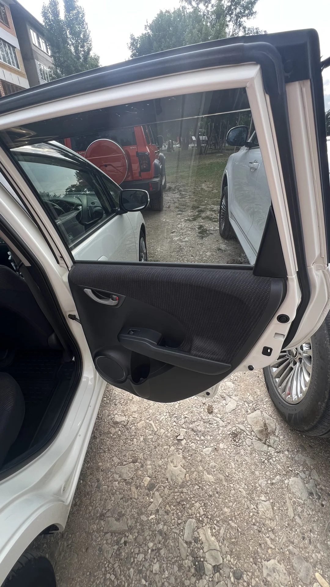 Honda Fit Hybrid - миниатюра 9