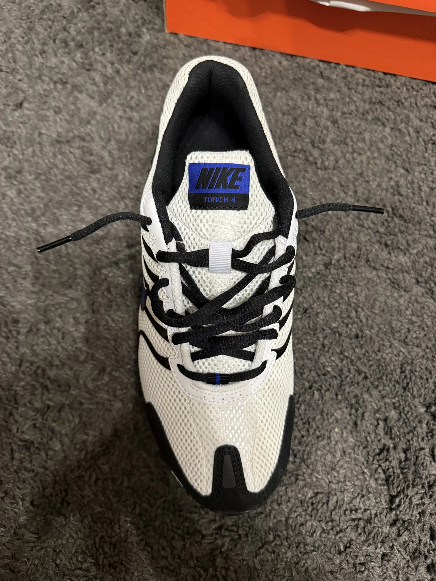 Кроссовки. Nike Tourch 4 - миниатюра 3