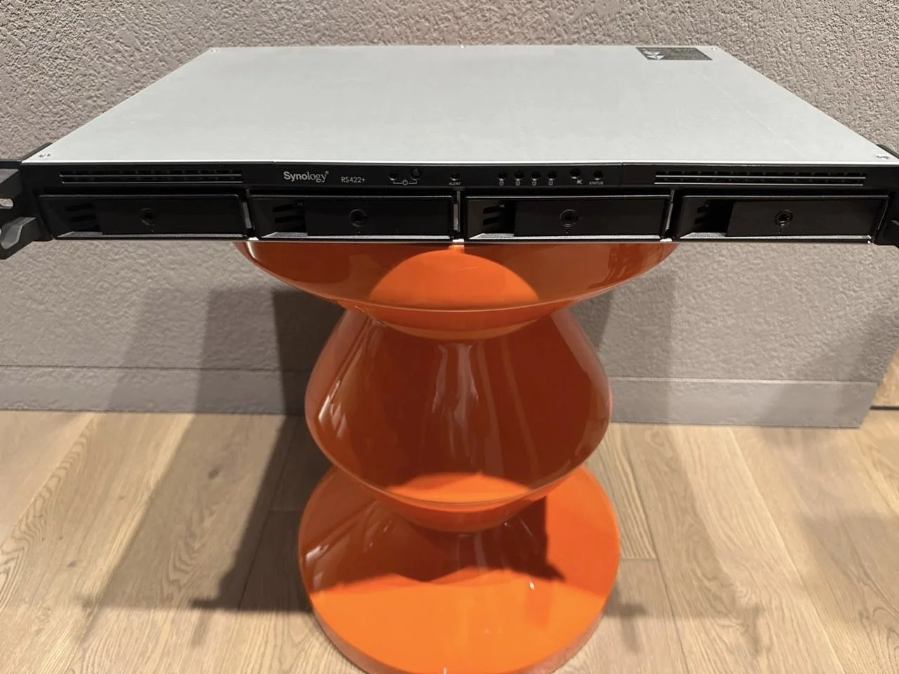 Сетевое хранилище Synology DiskStation RS422+ - миниатюра 3