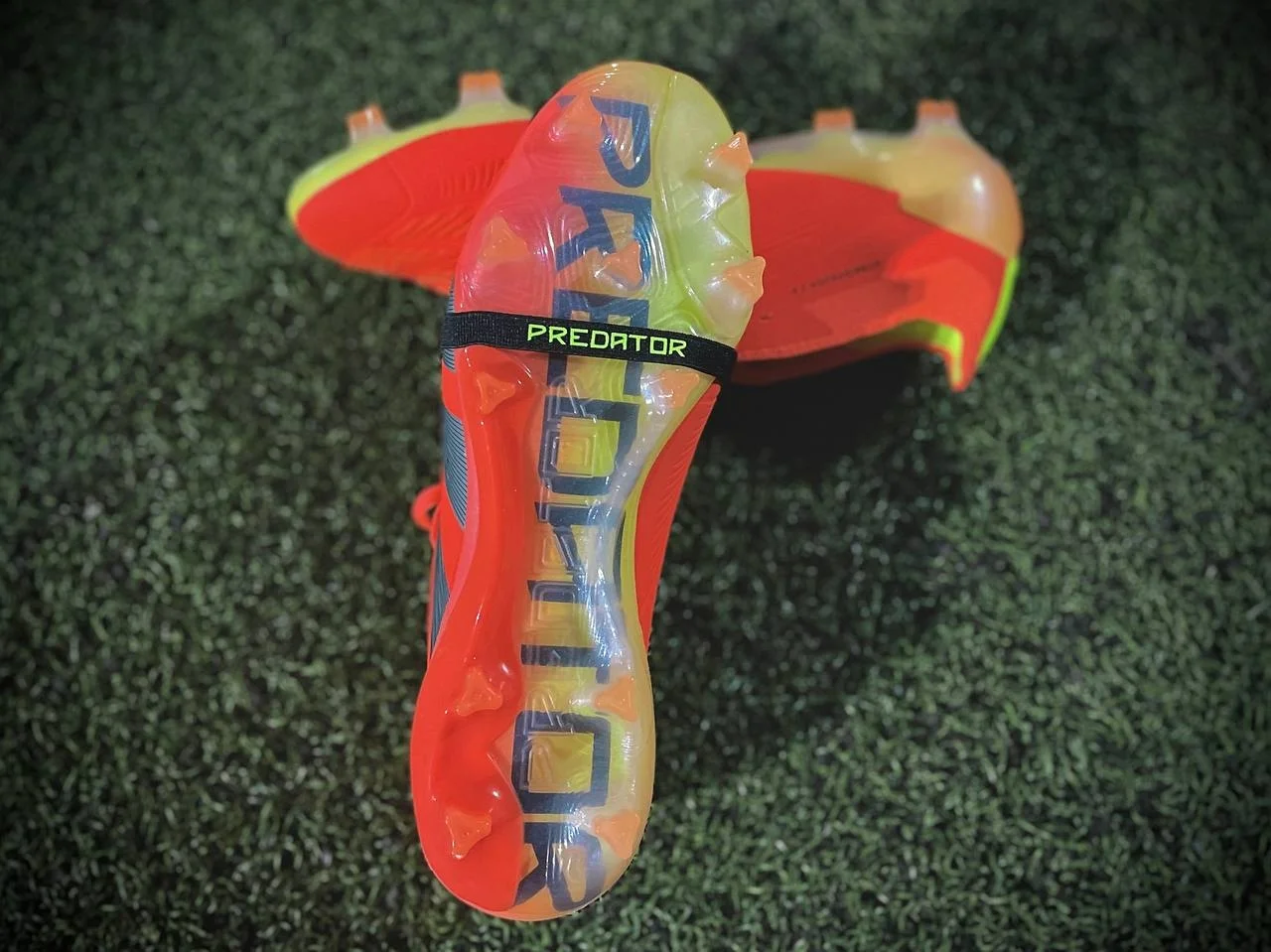 Бутсы Adidas Predator - миниатюра 3