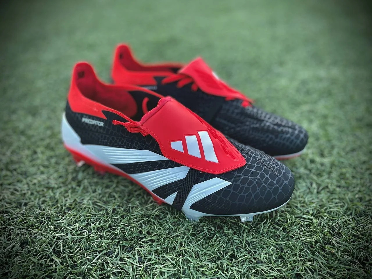 Бутсы Adidas Predator - изображение 1