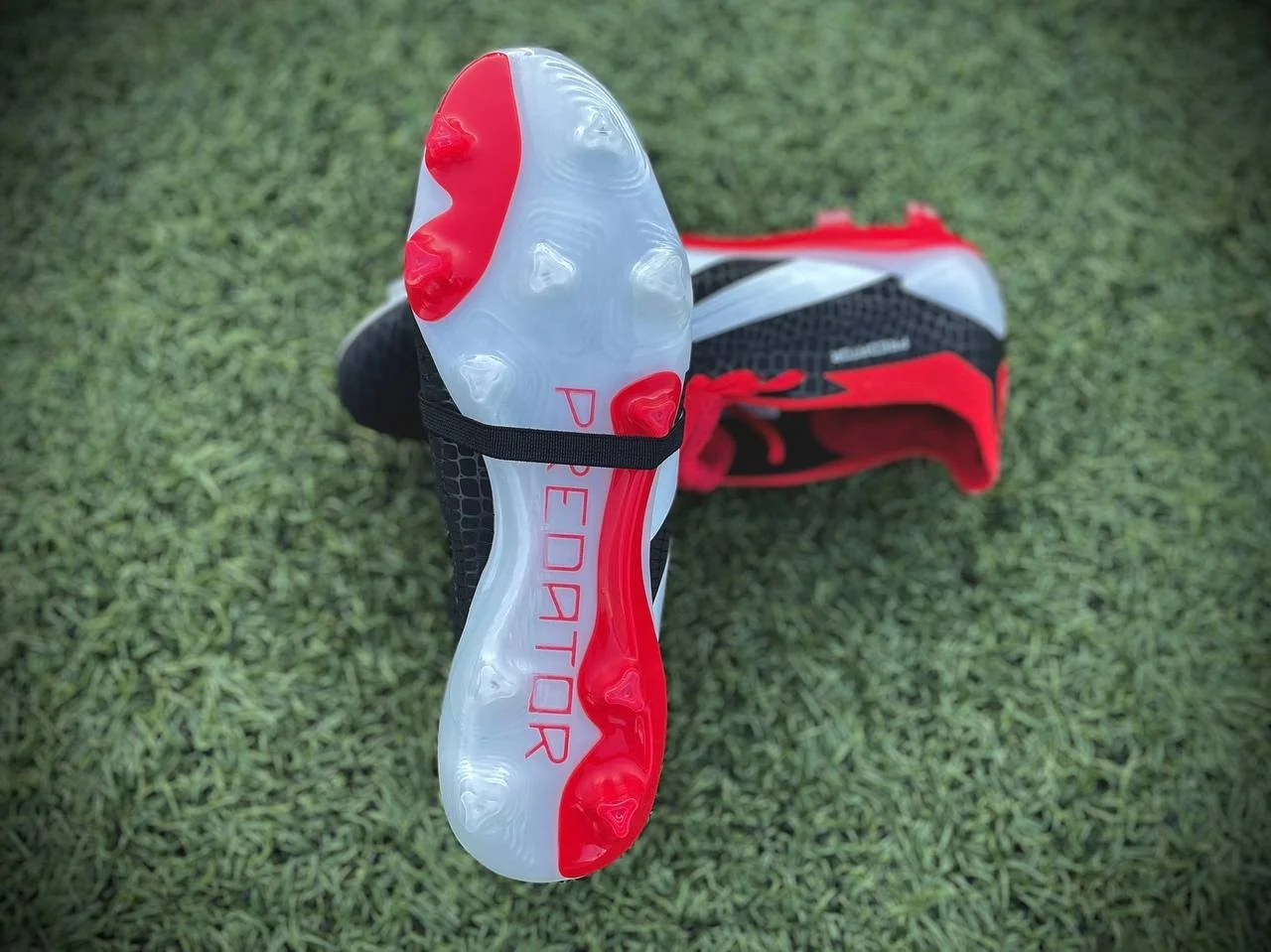 Бутсы Adidas Predator - миниатюра 3