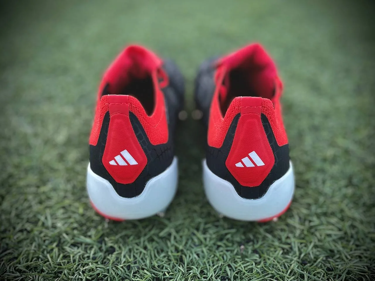 Бутсы Adidas Predator - миниатюра 4