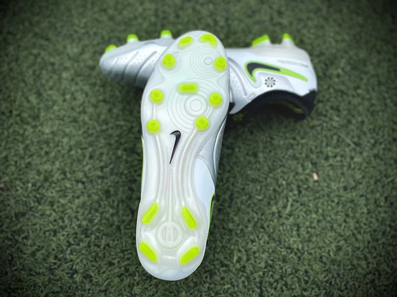 Бутсы Nike Tiempo Legend 10 - миниатюра 3