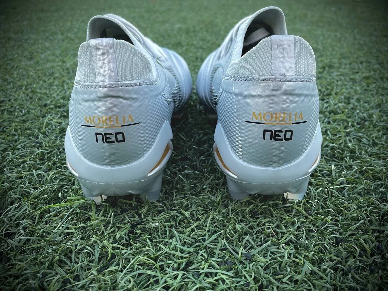 Бутсы Mizuno Morelia Neo IV - миниатюра 4