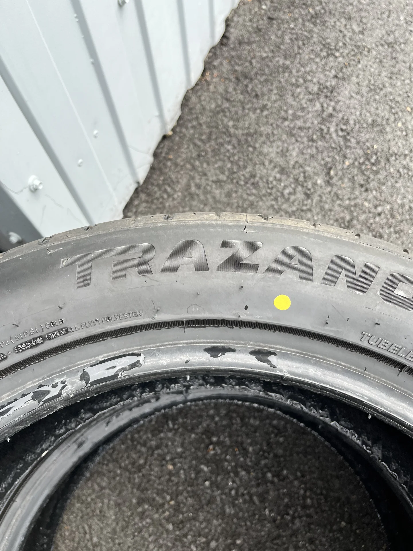 Шины летние 215/55 R17 - изображение 1