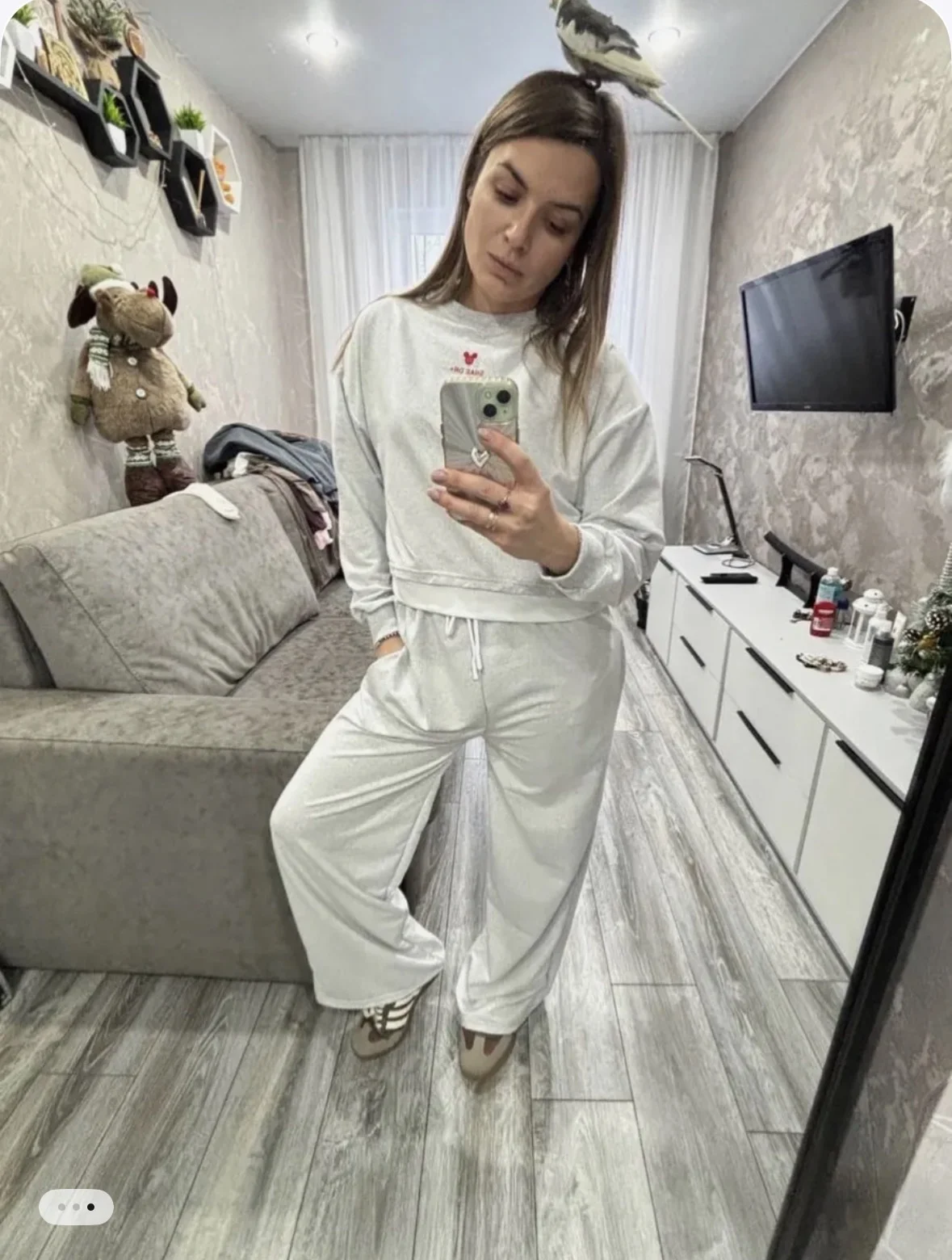 Костюм спортивный - миниатюра 3