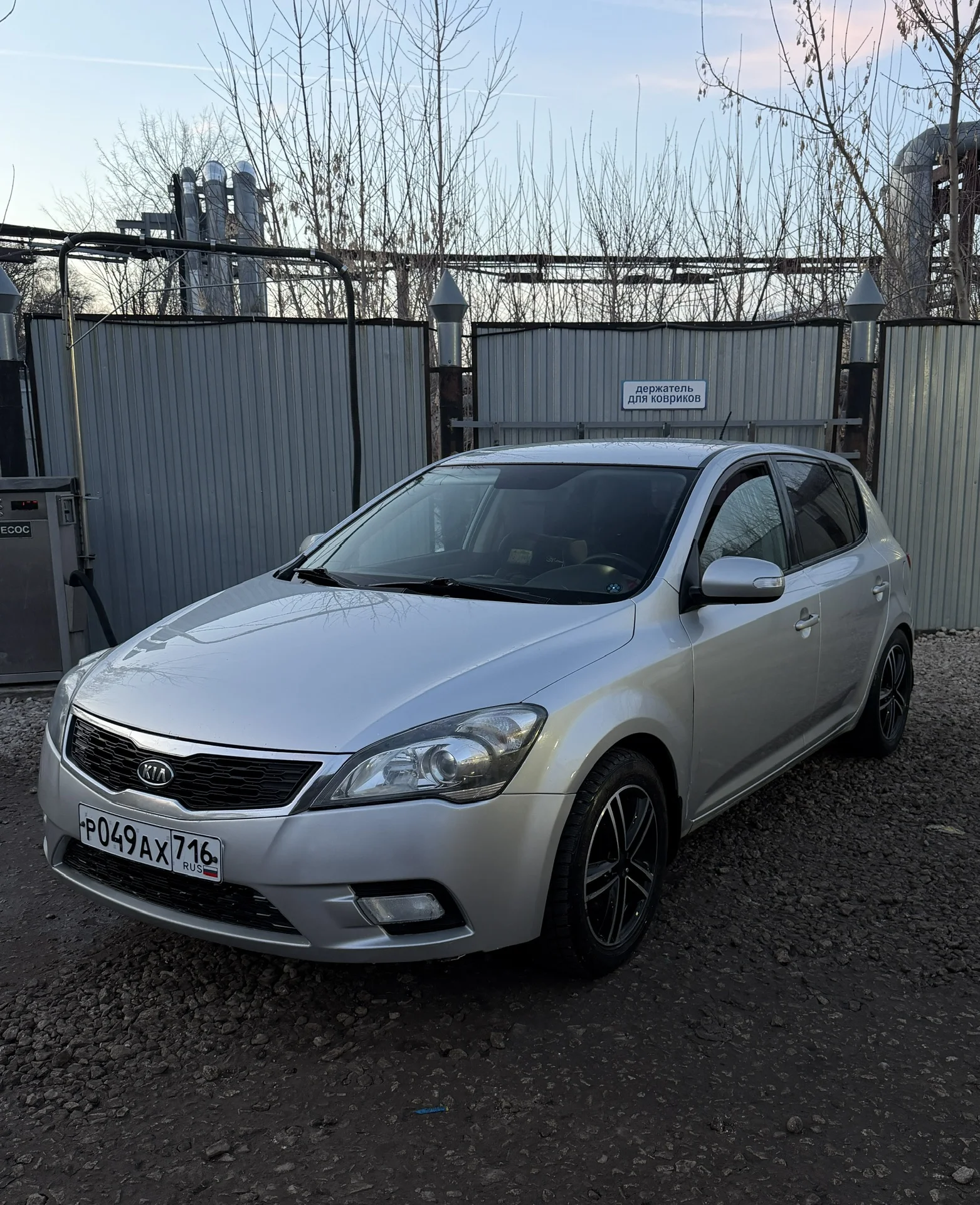 Автомобиль Кia Ceed 2011 года - изображение 1