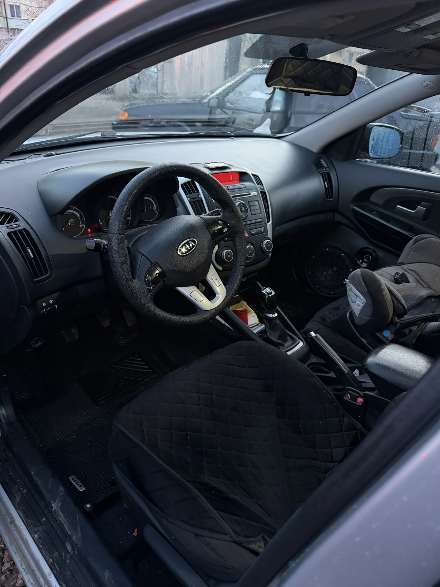 Автомобиль Кia Ceed 2011 года - миниатюра 6