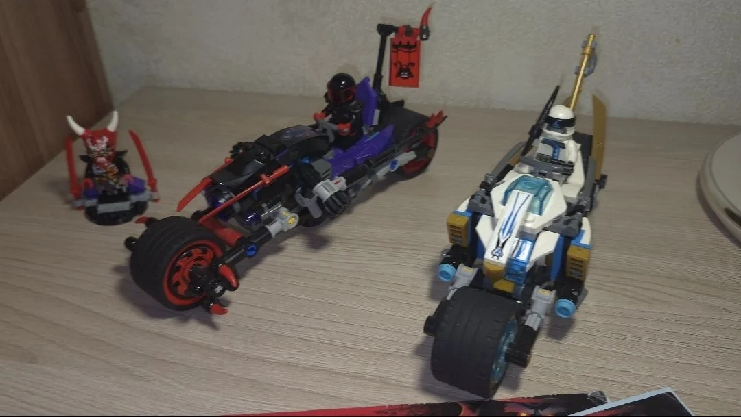 LEGO Ninjago 70639 Уличная погоня - миниатюра 2