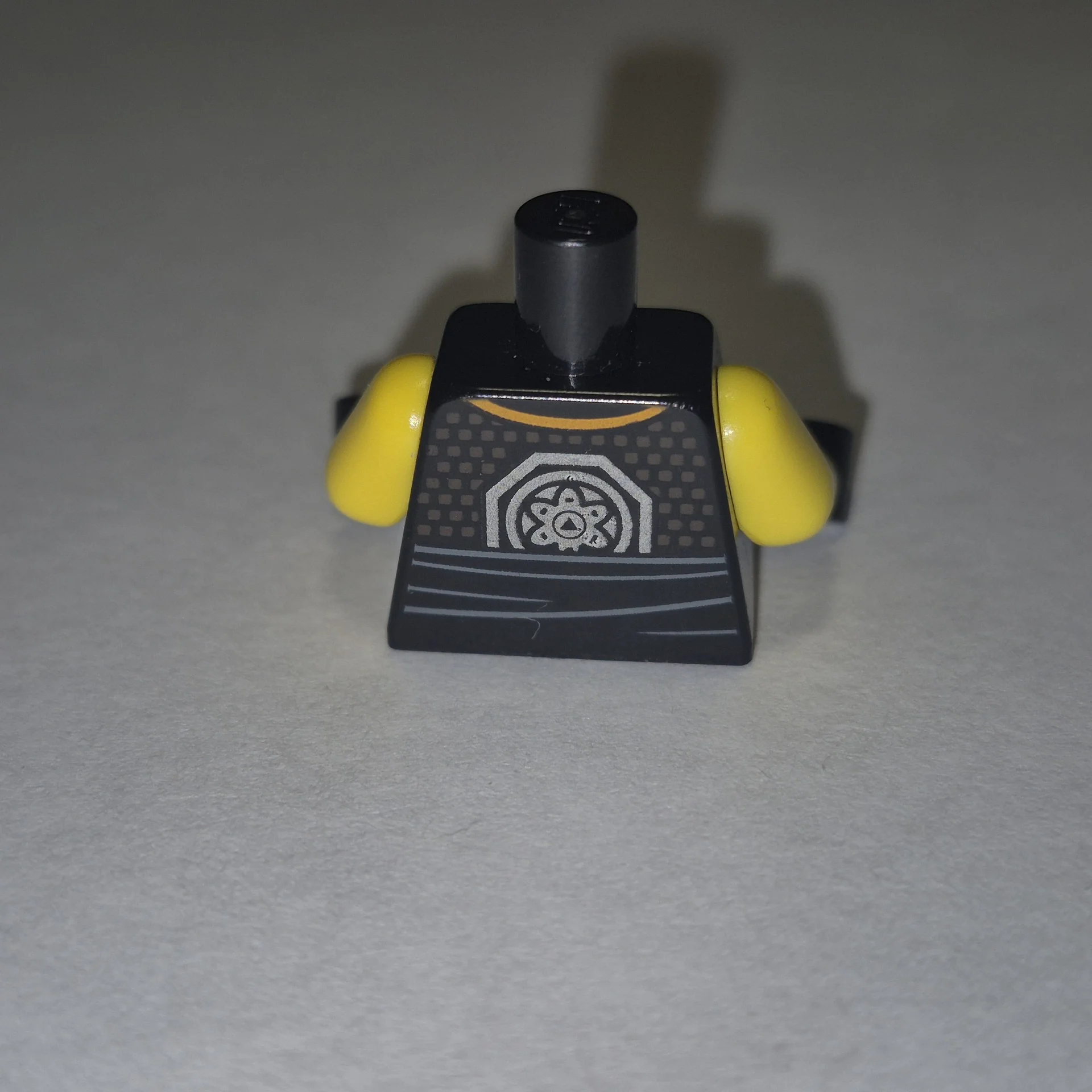 Оригинальный торс LEGO Ninjago — Коул (Cole) - миниатюра 3