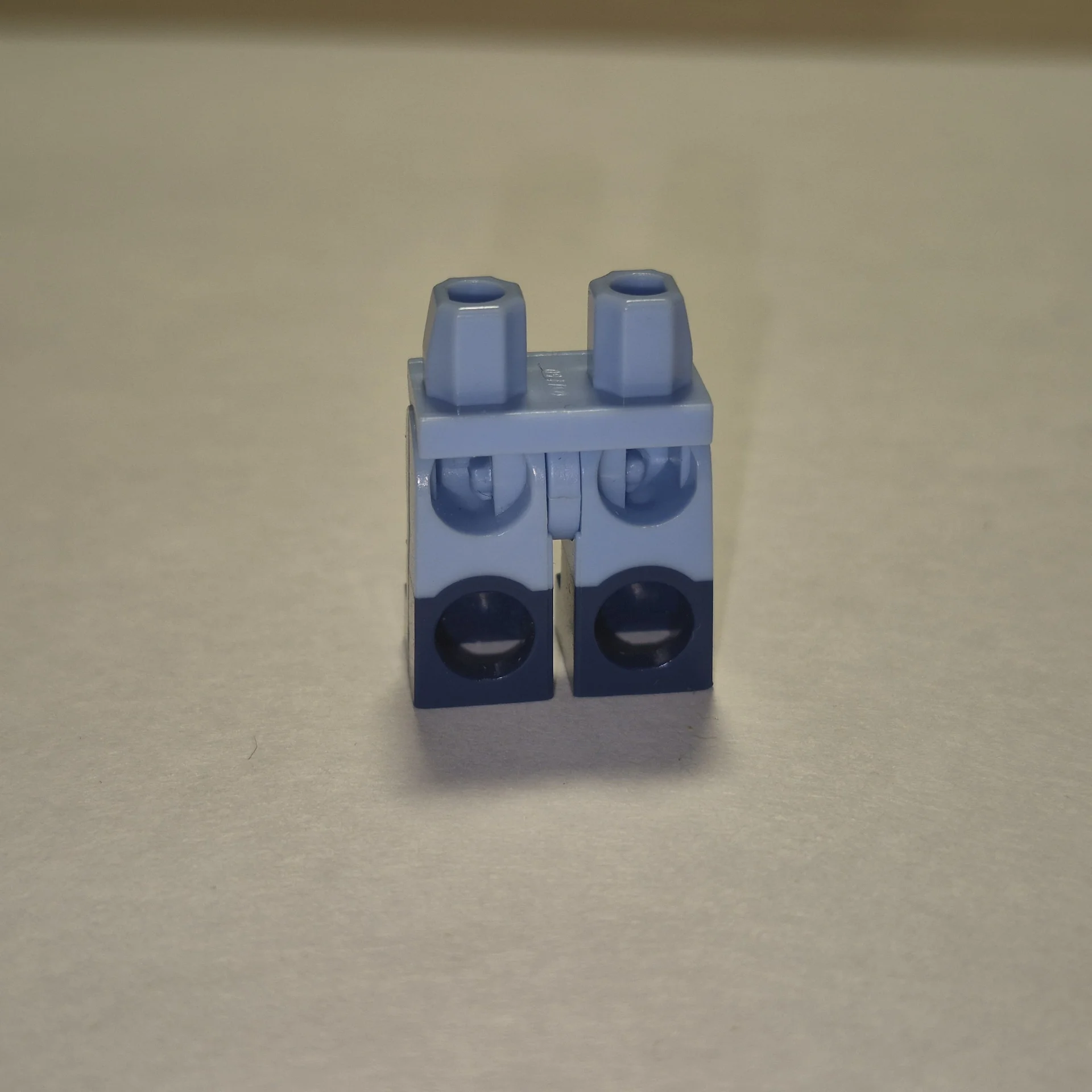 Оригинальные ноги LEGO (двухцветные, сапоги) - миниатюра 2