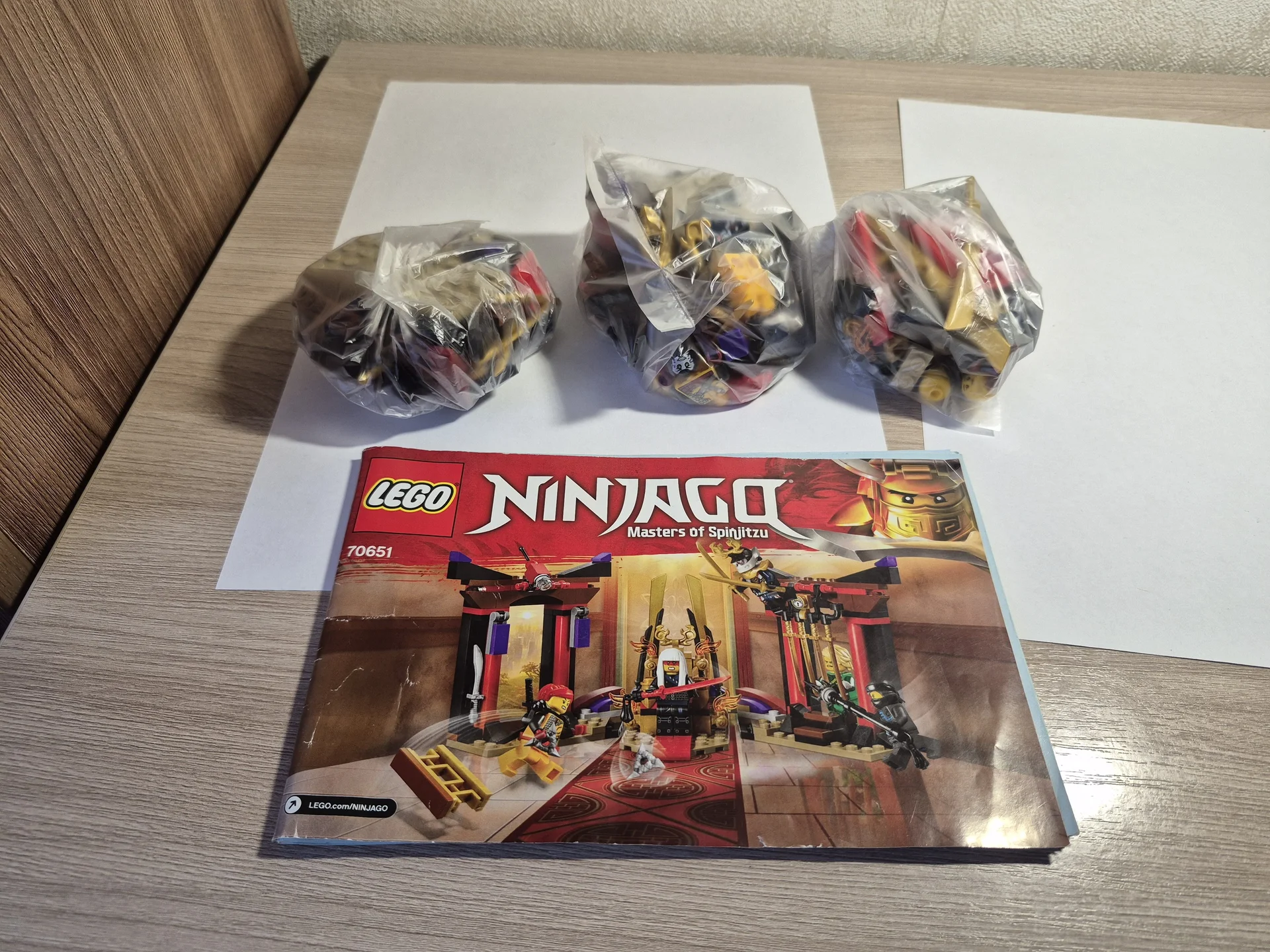 LEGO Ninjago 70651 «Решающий бой в тронном зале» - миниатюра 3
