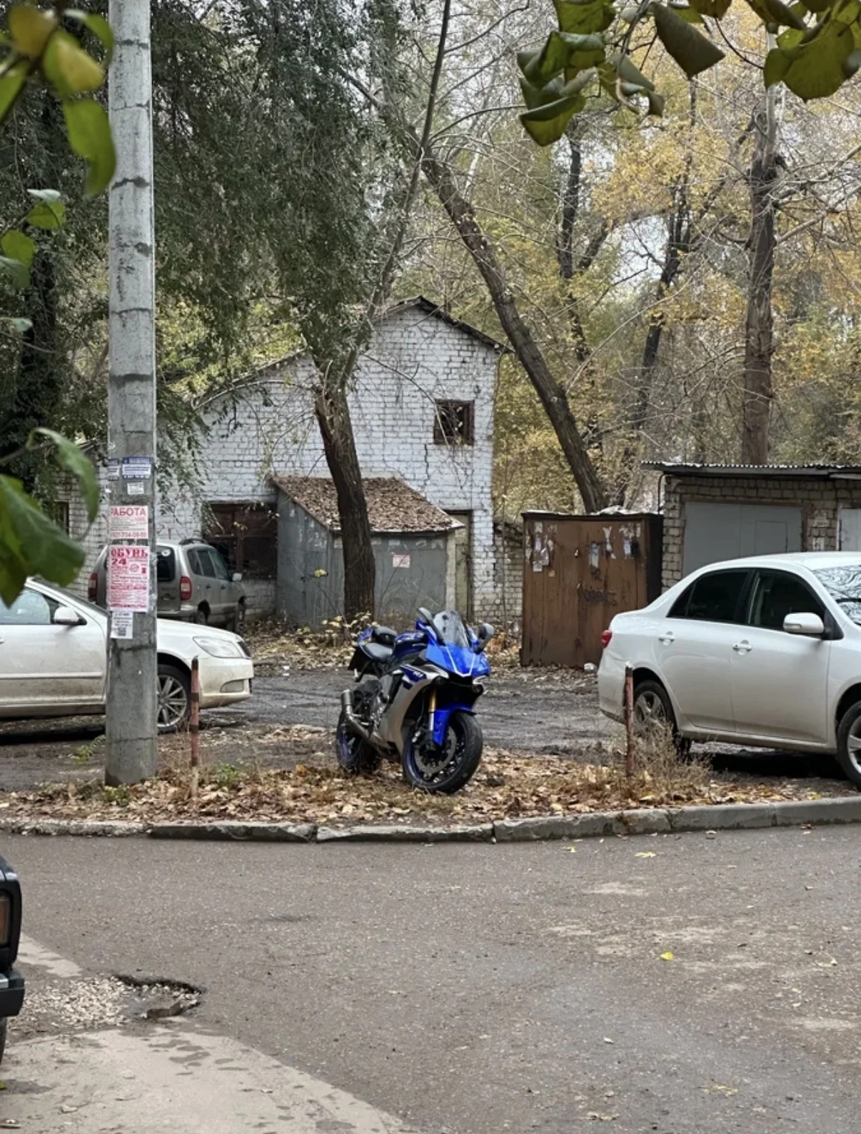 Yamaha YZF-R1 - миниатюра 3