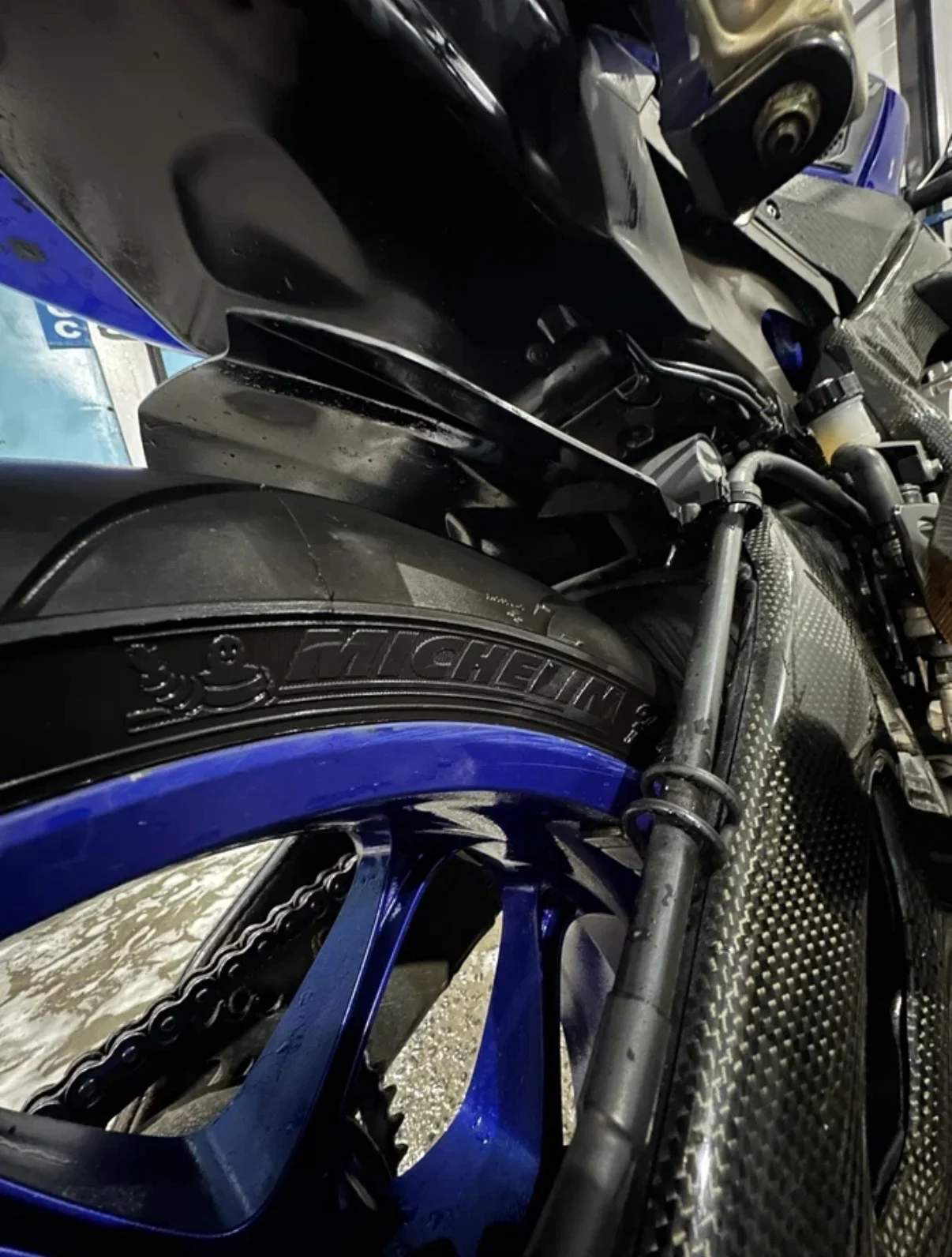 Yamaha YZF-R1 - миниатюра 12