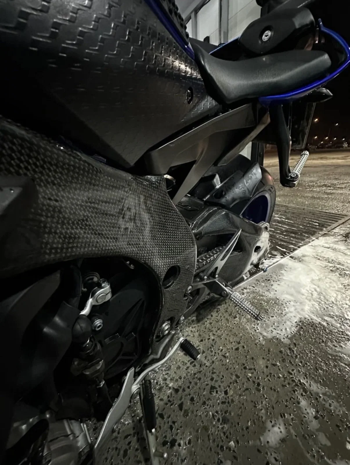 Yamaha YZF-R1 - миниатюра 15