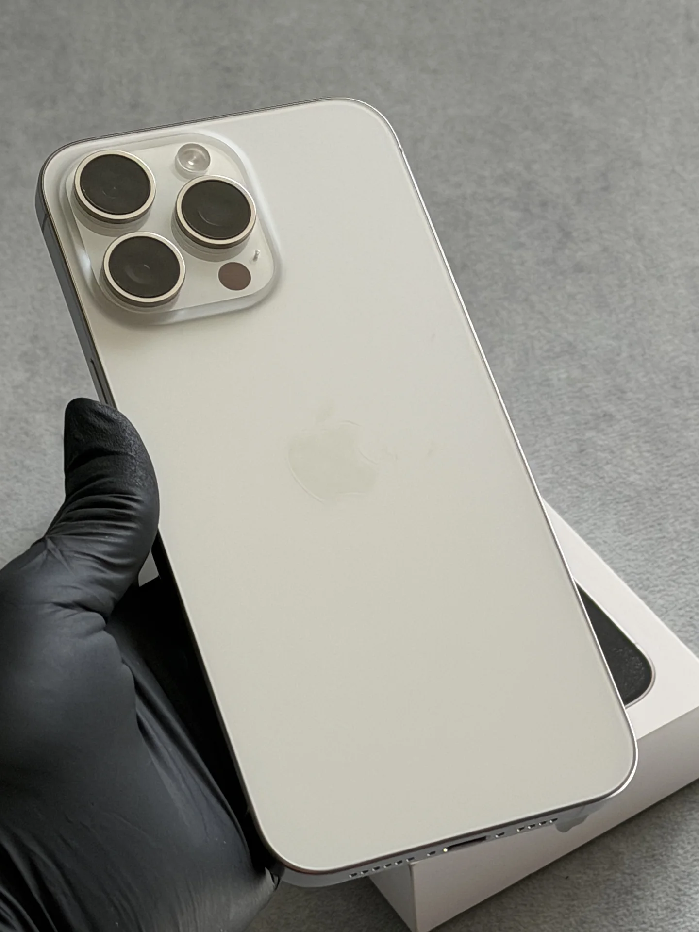 iPhone 15 pro max 256 gb sim+esim - изображение 1