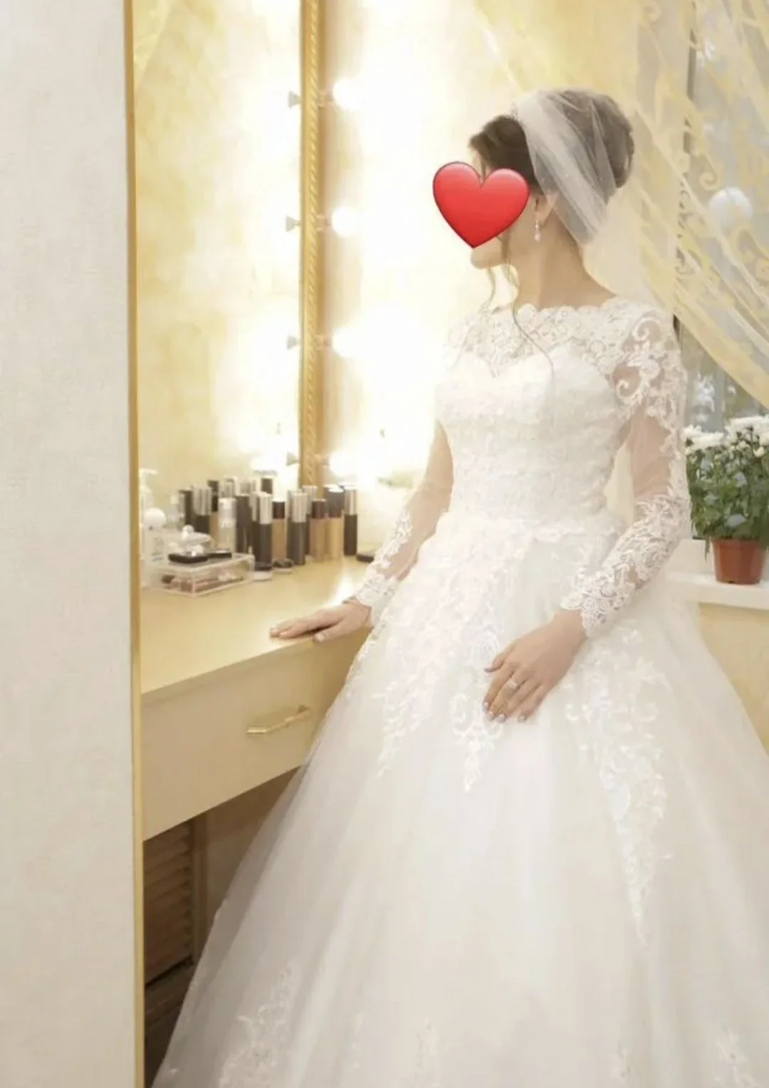 Свадебное платье - миниатюра 2