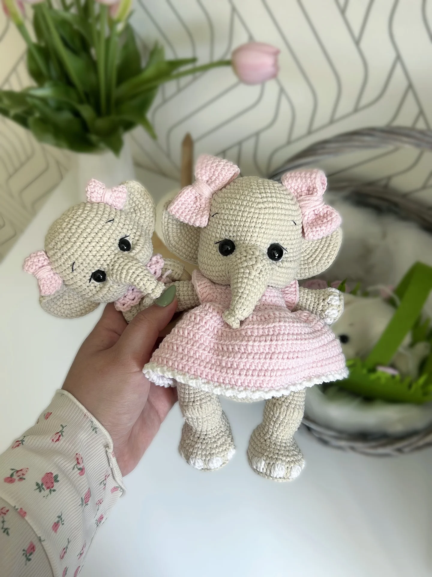 Вязаные игрушки слоники - изображение 1