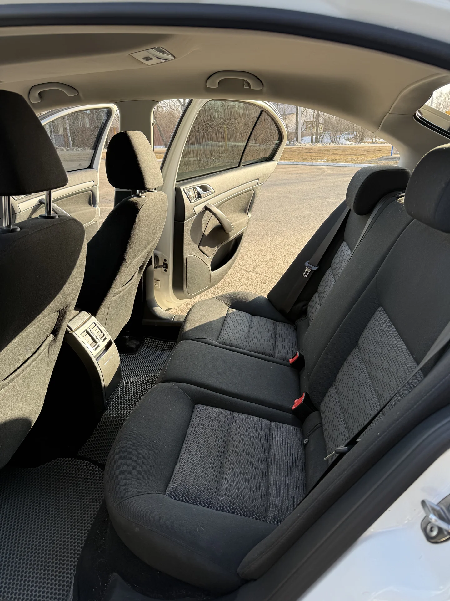 Машина Skoda Octavia A5 - миниатюра 15